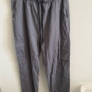 BEAST FASHION Gray Cargo Pants